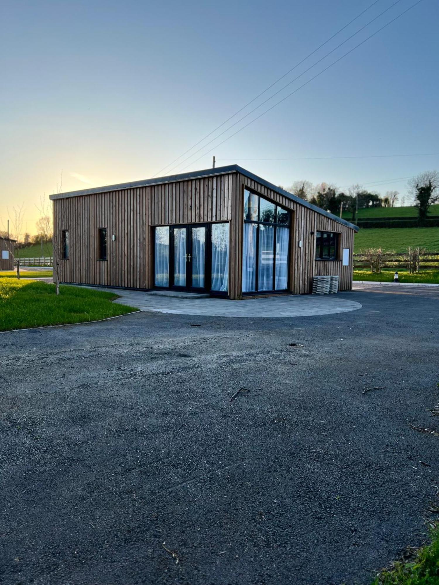 Killyfole Lakeside Lodges Corranny Exteriér fotografie