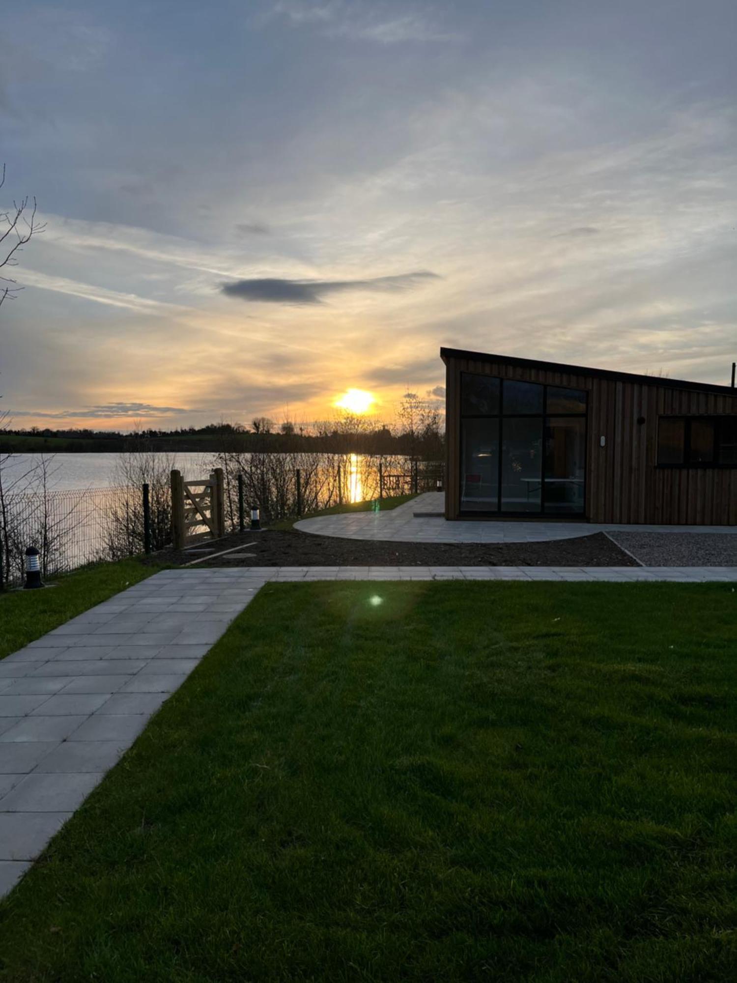 Killyfole Lakeside Lodges Corranny Exteriér fotografie