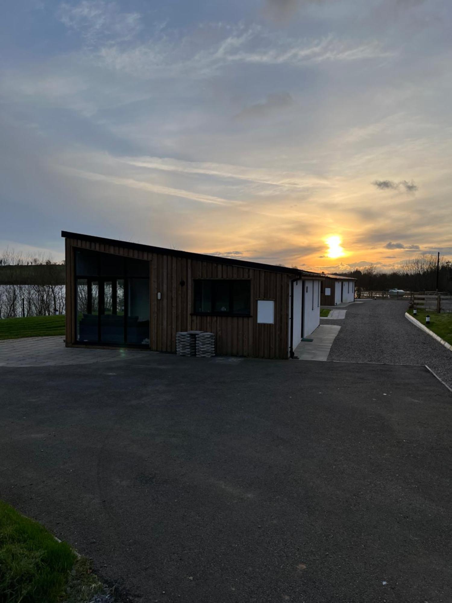 Killyfole Lakeside Lodges Corranny Exteriér fotografie