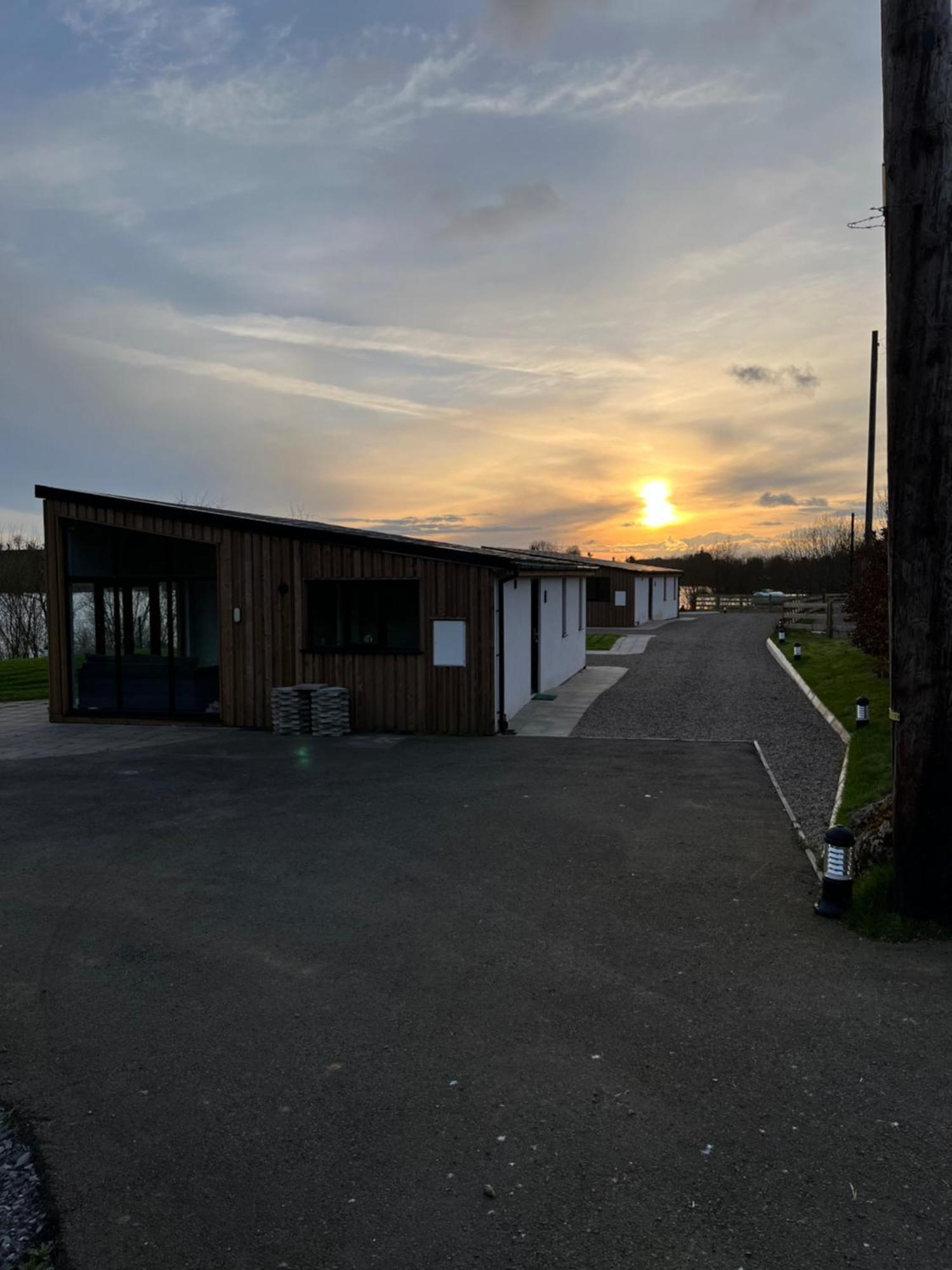 Killyfole Lakeside Lodges Corranny Exteriér fotografie